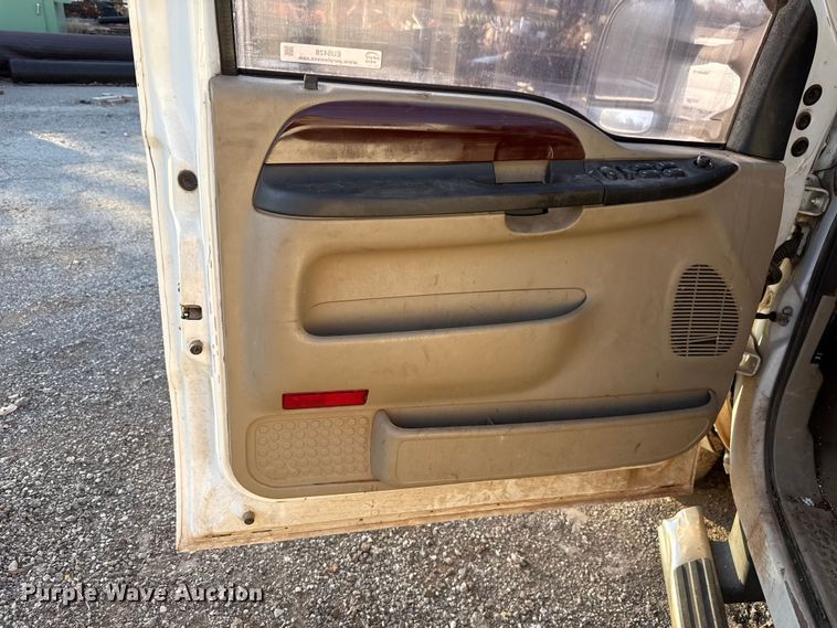 image for item EU5428 2007 Ford F250 Super Duty Crew Cab pickup truck