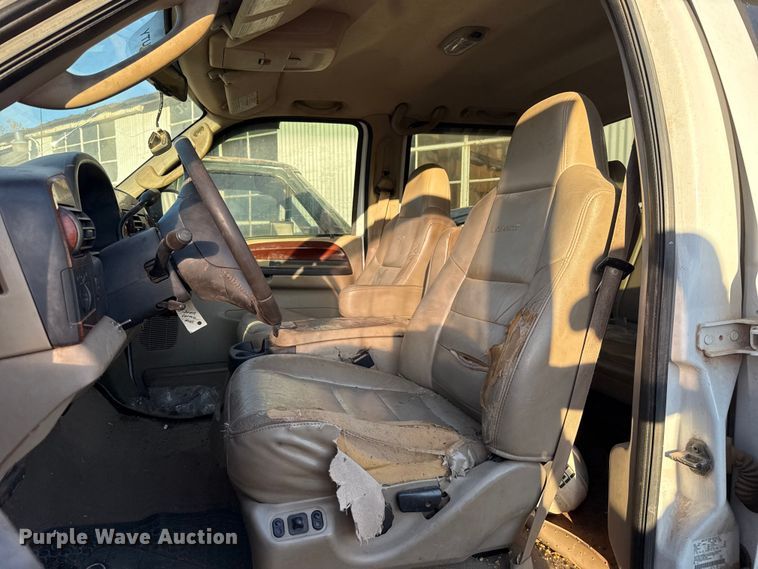 image for item EU5428 2007 Ford F250 Super Duty Crew Cab pickup truck