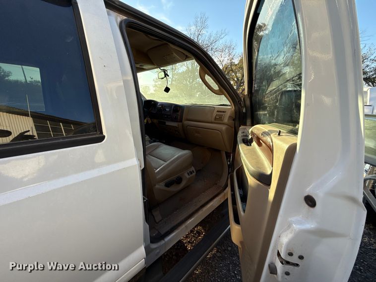 image for item EU5428 2007 Ford F250 Super Duty Crew Cab pickup truck