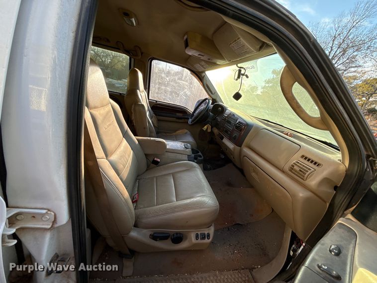 image for item EU5428 2007 Ford F250 Super Duty Crew Cab pickup truck