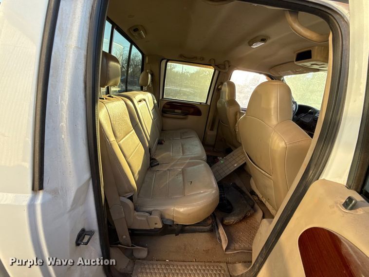 image for item EU5428 2007 Ford F250 Super Duty Crew Cab pickup truck