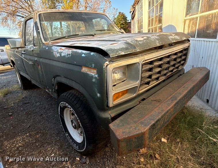 image for item EU5429 1980 Ford F250 pickup truck