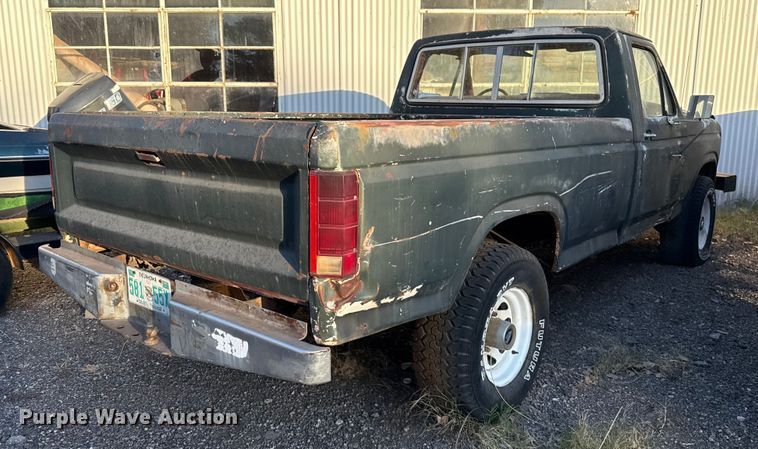 image for item EU5429 1980 Ford F250 pickup truck