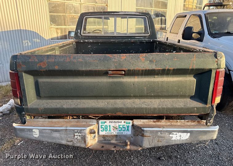 image for item EU5429 1980 Ford F250 pickup truck