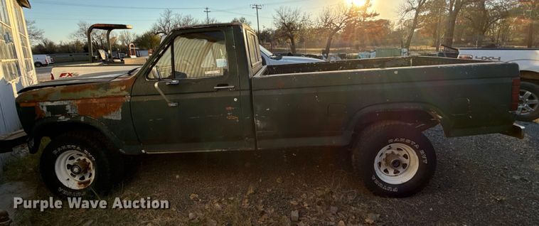 image for item EU5429 1980 Ford F250 pickup truck