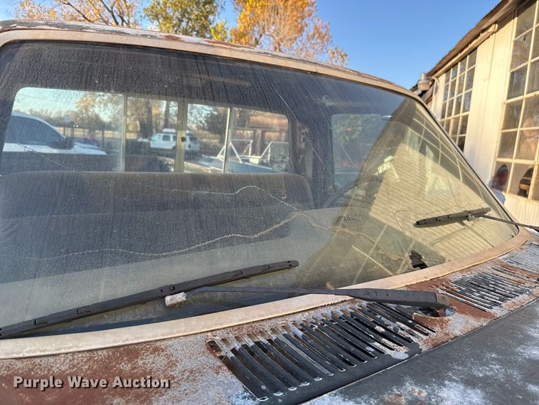 image for item EU5429 1980 Ford F250 pickup truck