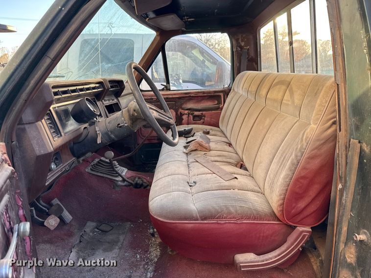 image for item EU5429 1980 Ford F250 pickup truck