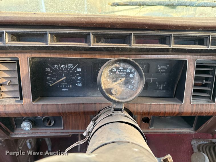 image for item EU5429 1980 Ford F250 pickup truck