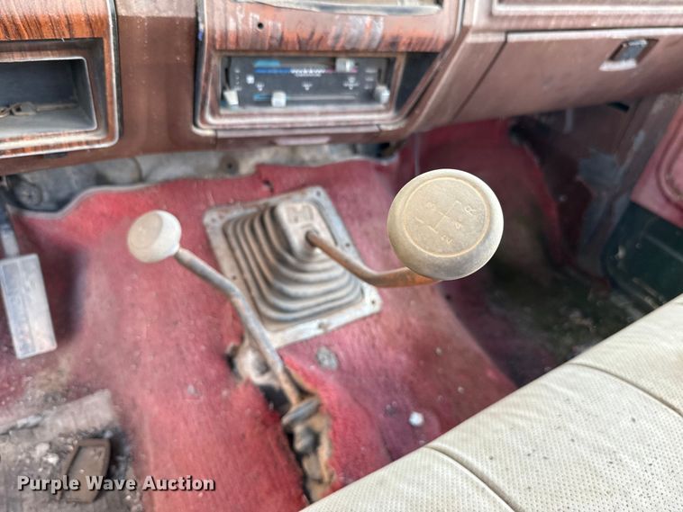 image for item EU5429 1980 Ford F250 pickup truck