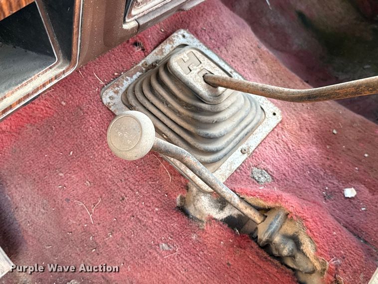 image for item EU5429 1980 Ford F250 pickup truck