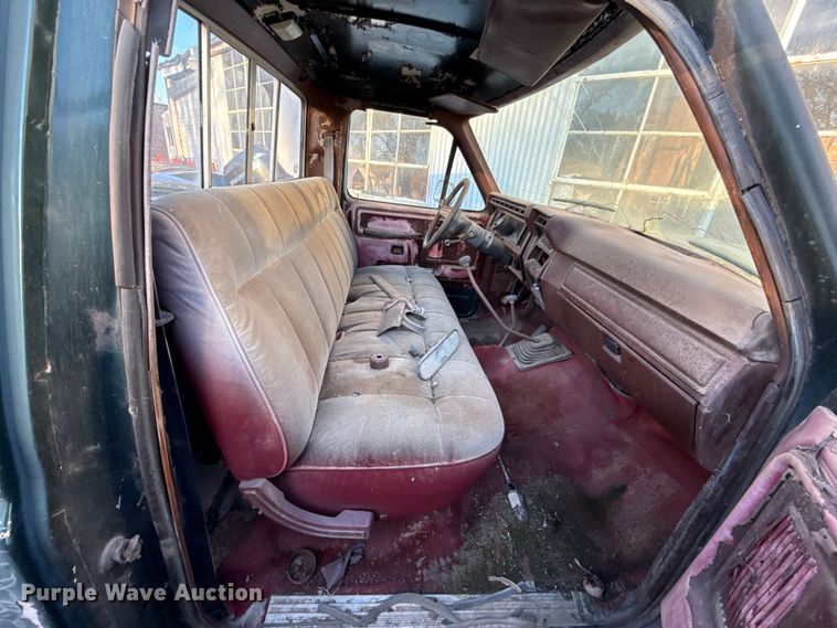 image for item EU5429 1980 Ford F250 pickup truck