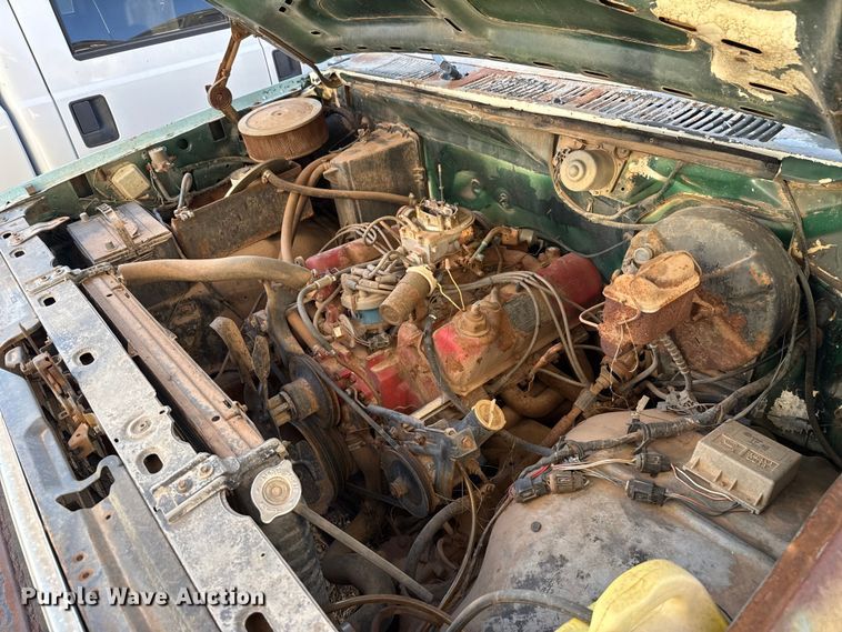 image for item EU5429 1980 Ford F250 pickup truck