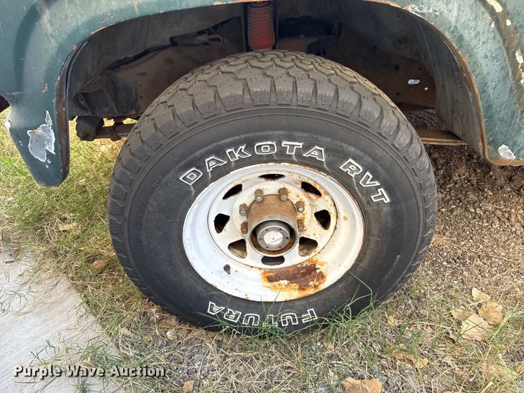 image for item EU5429 1980 Ford F250 pickup truck