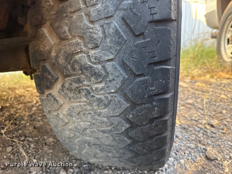 image for item EU5429 1980 Ford F250 pickup truck