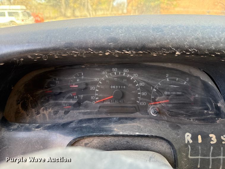 image for item EU5431 2000 Ford F-750 dump truck