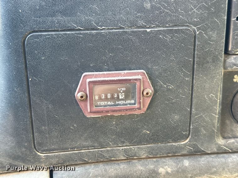 image for item EU5431 2000 Ford F-750 dump truck