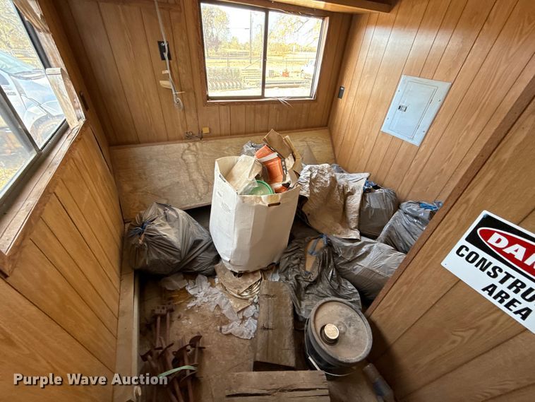 image for item EU5432 2006 Cojac 832D6L mobile office