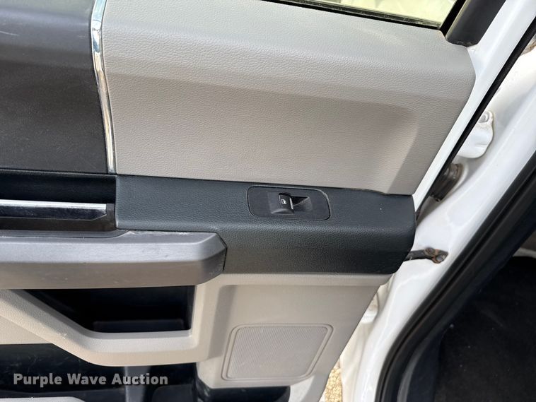 image for item EU5446 2020 Ford F150 SuperCrew pickup truck