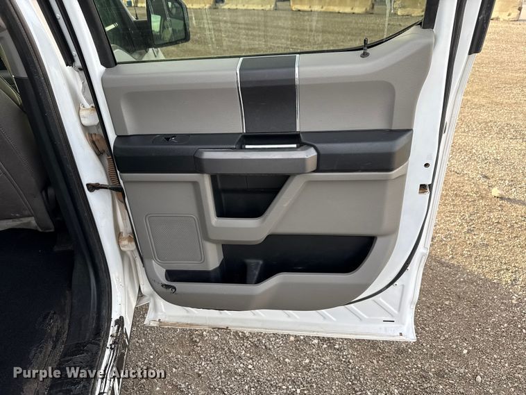 image for item EU5446 2020 Ford F150 SuperCrew pickup truck