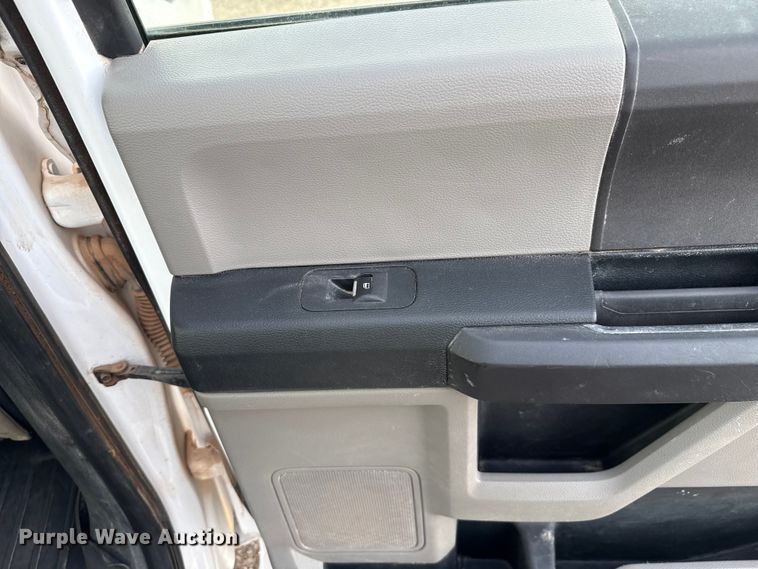 image for item EU5447 2018 Ford F150 SuperCrew pickup truck