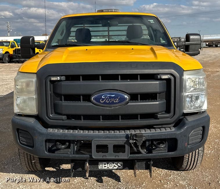 image for item EU5461 2015 Ford F350 Super Duty utility bed pickup truck