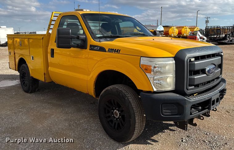 image for item EU5461 2015 Ford F350 Super Duty utility bed pickup truck