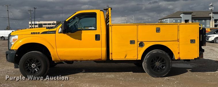 image for item EU5461 2015 Ford F350 Super Duty utility bed pickup truck