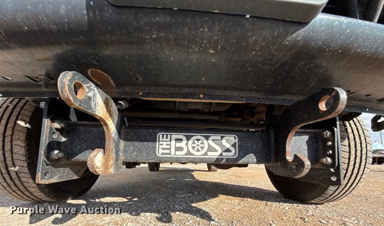 image for item EU5461 2015 Ford F350 Super Duty utility bed pickup truck