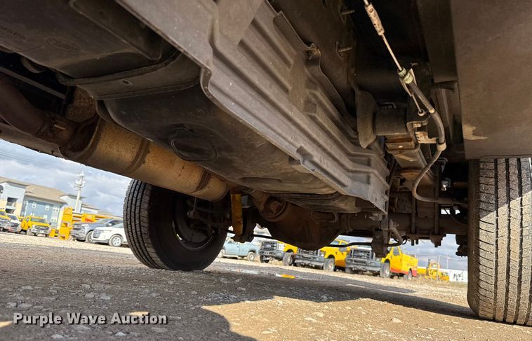 image for item EU5461 2015 Ford F350 Super Duty utility bed pickup truck