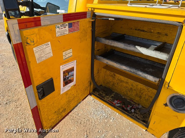 image for item EU5461 2015 Ford F350 Super Duty utility bed pickup truck