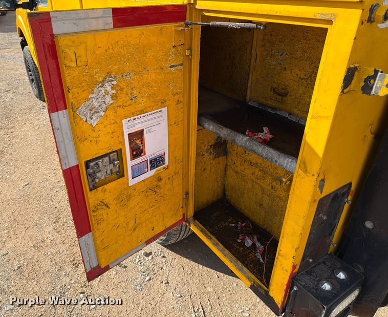 image for item EU5461 2015 Ford F350 Super Duty utility bed pickup truck