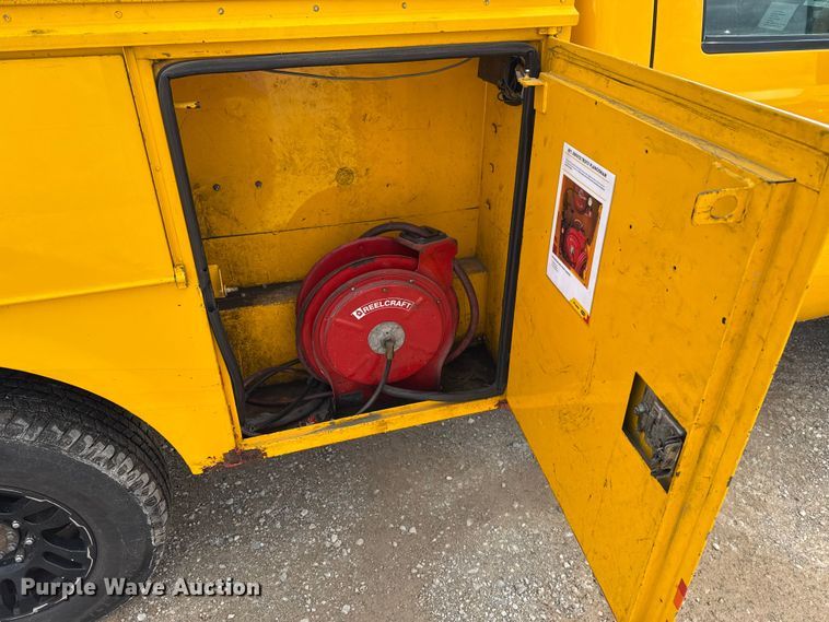 image for item EU5461 2015 Ford F350 Super Duty utility bed pickup truck