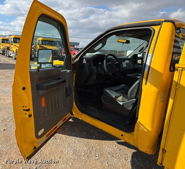 image for item EU5461 2015 Ford F350 Super Duty utility bed pickup truck