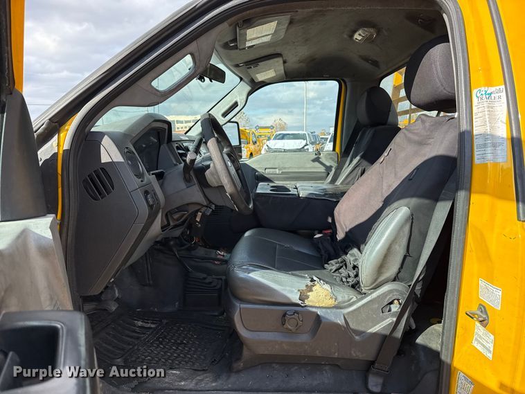 image for item EU5461 2015 Ford F350 Super Duty utility bed pickup truck