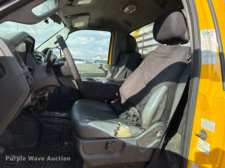 image for item EU5461 2015 Ford F350 Super Duty utility bed pickup truck