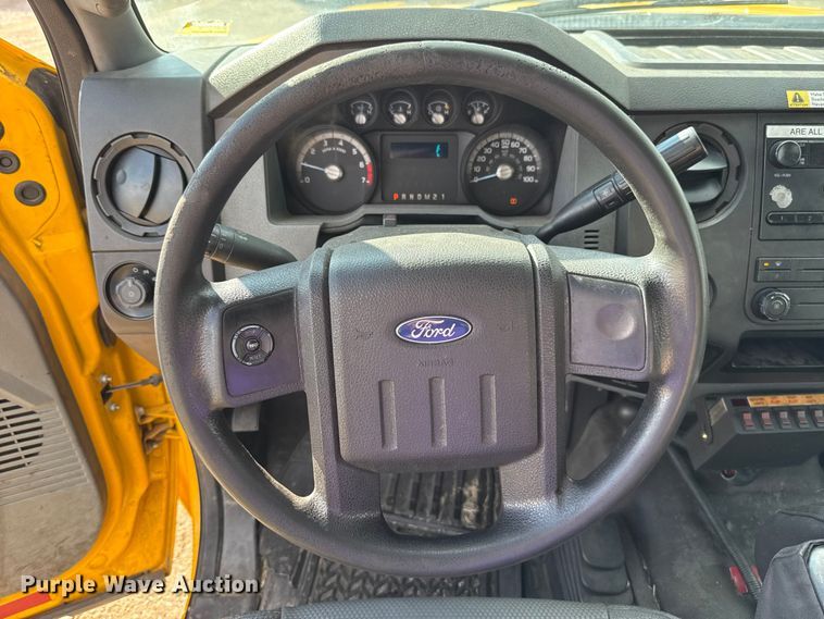 image for item EU5461 2015 Ford F350 Super Duty utility bed pickup truck