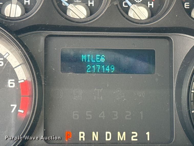 image for item EU5461 2015 Ford F350 Super Duty utility bed pickup truck