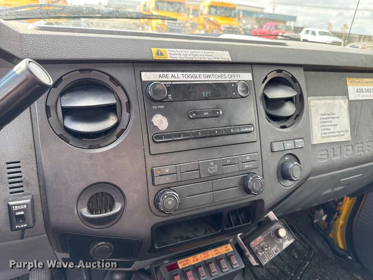 image for item EU5461 2015 Ford F350 Super Duty utility bed pickup truck