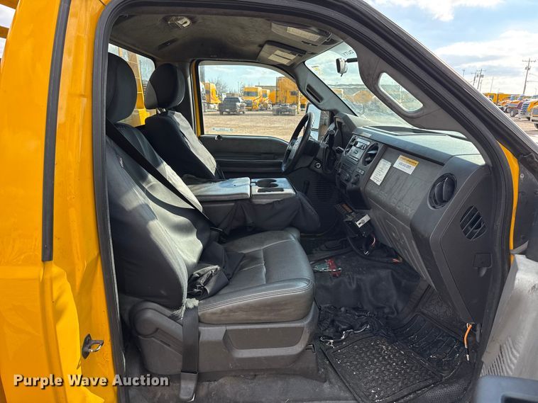 image for item EU5461 2015 Ford F350 Super Duty utility bed pickup truck