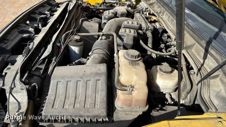 image for item EU5461 2015 Ford F350 Super Duty utility bed pickup truck