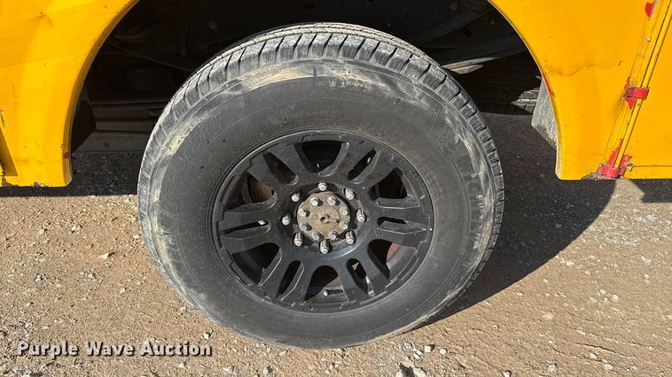 image for item EU5461 2015 Ford F350 Super Duty utility bed pickup truck