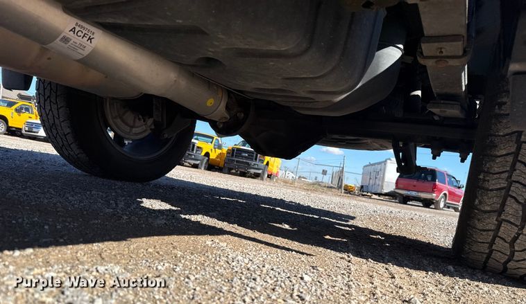 image for item EU5462 2022 Chevrolet Silverado 1500 Crew Cab pickup truck