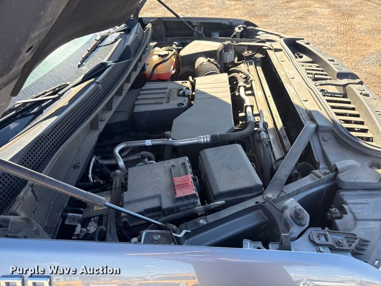 image for item EU5462 2022 Chevrolet Silverado 1500 Crew Cab pickup truck