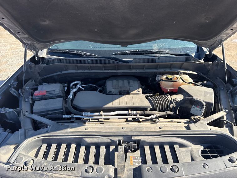 image for item EU5462 2022 Chevrolet Silverado 1500 Crew Cab pickup truck