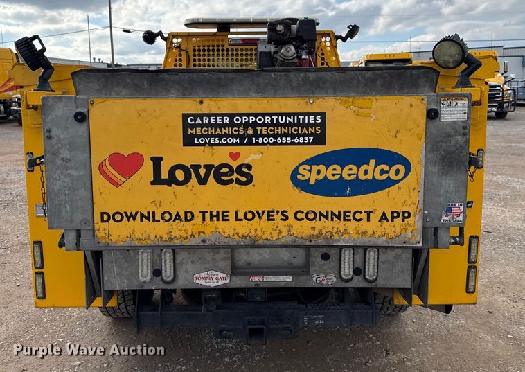 image for item EU5463 2019 Ford F350 Super Duty utility bed pickup truck