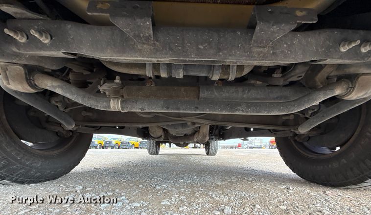 image for item EU5463 2019 Ford F350 Super Duty utility bed pickup truck