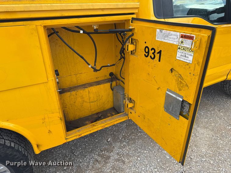 image for item EU5463 2019 Ford F350 Super Duty utility bed pickup truck