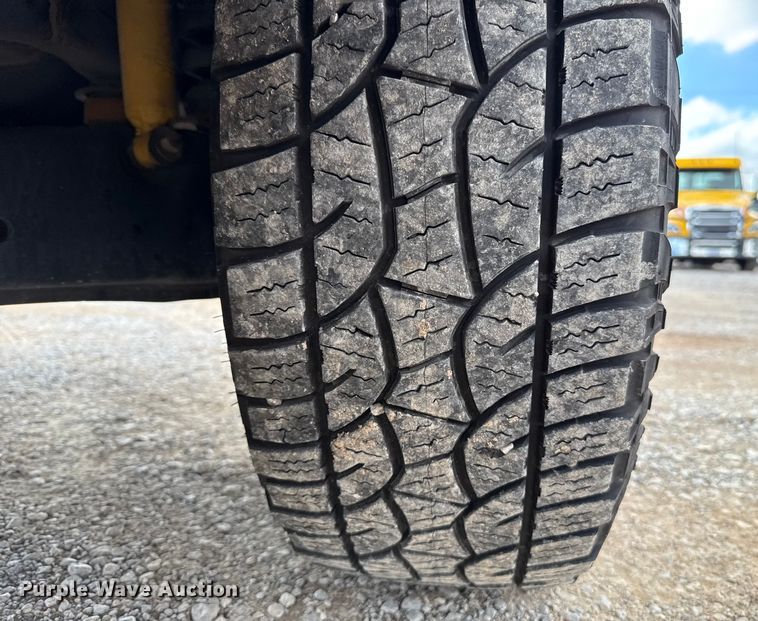 image for item EU5463 2019 Ford F350 Super Duty utility bed pickup truck