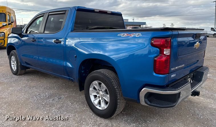 image for item EU5464 2022 Chevrolet Silverado 1500 Crew Cab pickup truck