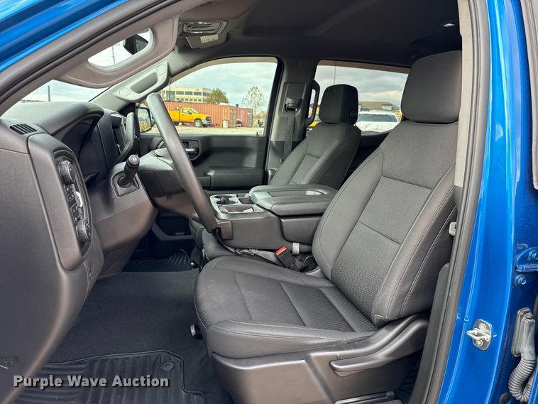 image for item EU5464 2022 Chevrolet Silverado 1500 Crew Cab pickup truck